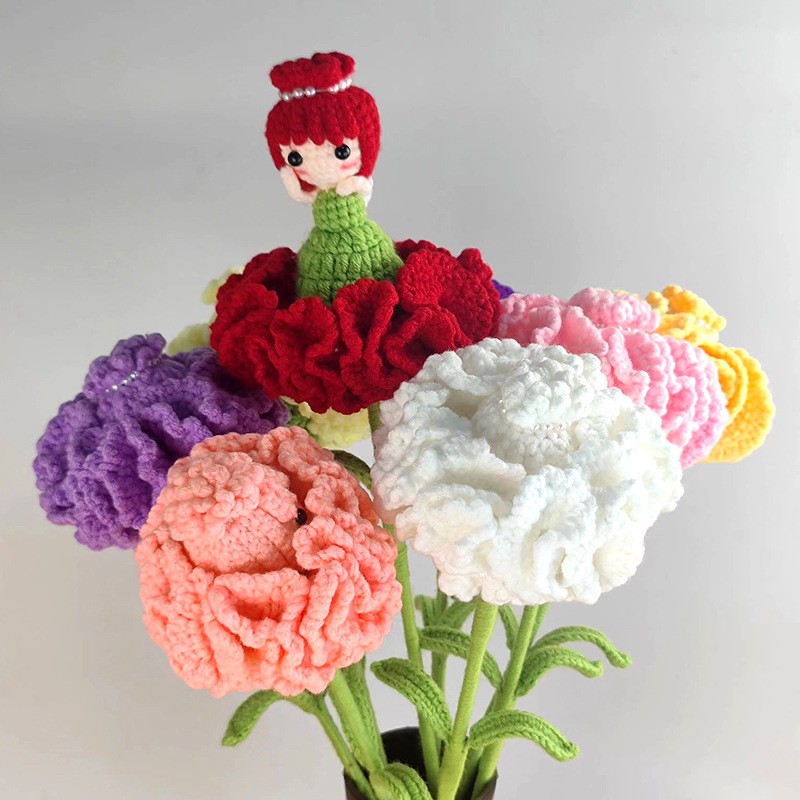 Yarn Home Decor - Fata di garofani all'uncinetto fatta a